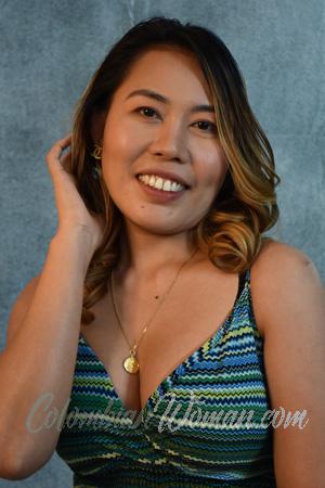 217136 - Jenjen (Jen) Age: 37 - Philippines