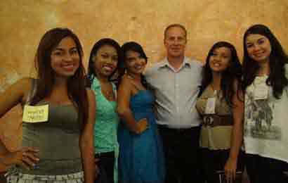 Meet the beautiful single Colombian women